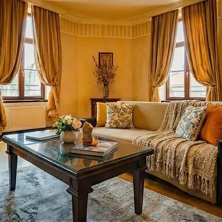 Joy Luxury Living In Heart Of